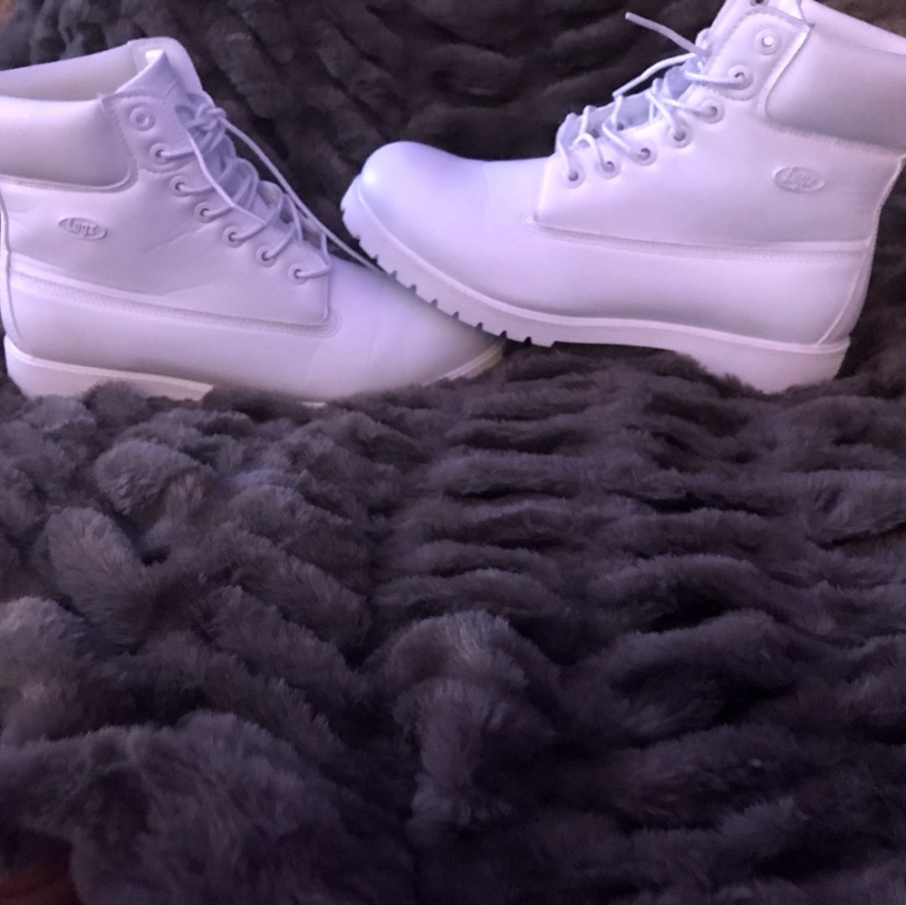 LUGZ,brand new all white 10.5 mens,very clean!